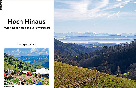Collage Buchcover Hoch hinaus von Wolfgang Abel und Foto Panoramaaufnahme Schwarzwald mit Bergkette im Hintergrund